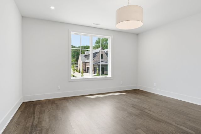 4518 Belmont Park Ter, Nashville, TN 37215