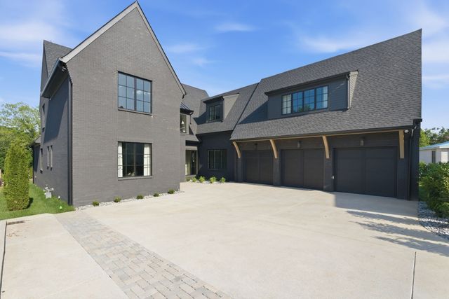 4518 Belmont Park Ter, Nashville, TN 37215