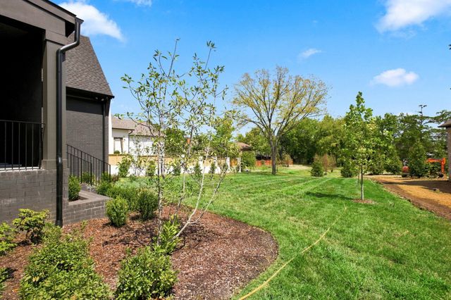 4518 Belmont Park Ter, Nashville, TN 37215