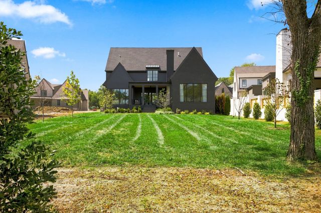 4518 Belmont Park Ter, Nashville, TN 37215