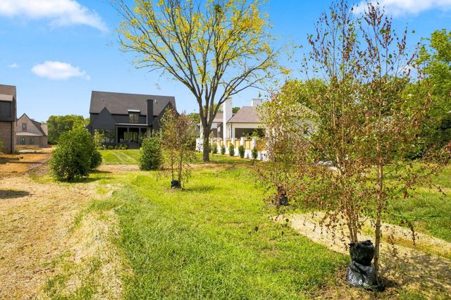 4518 Belmont Park Ter, Nashville, TN 37215
