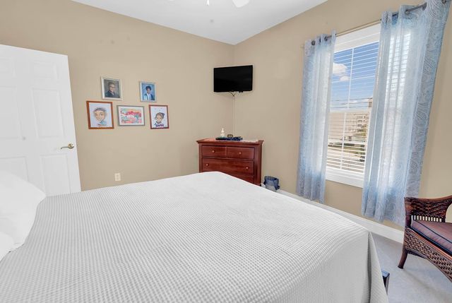 4874 Luster Leaf Cir Apt 301, Myrtle Beach, SC 29577