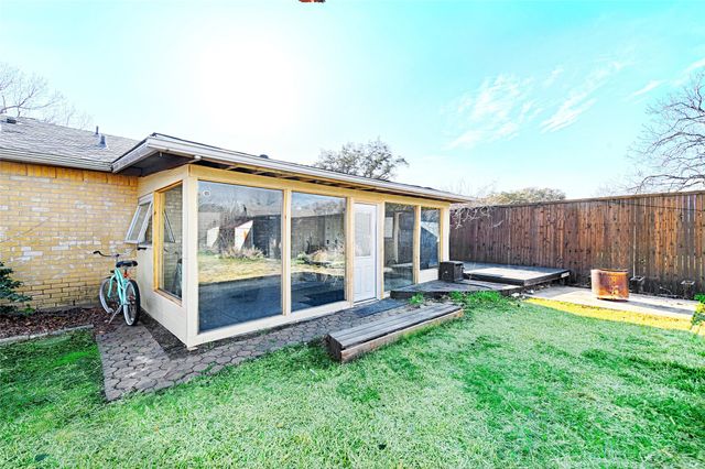 2241 Lockwood Drive, Carrollton, TX 75007