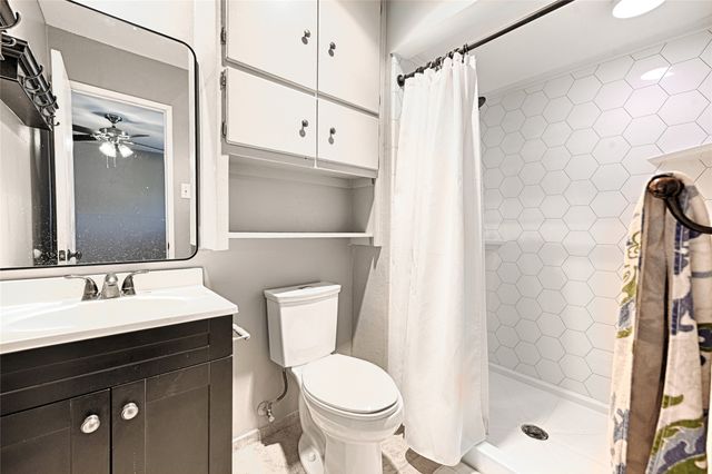 2241 Lockwood Drive, Carrollton, TX 75007