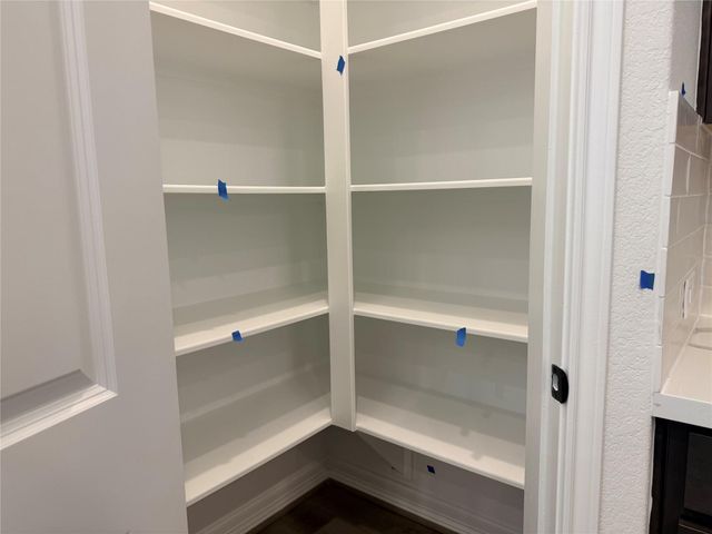 9910 Red Knot, Mont Belvieu, TX 77523