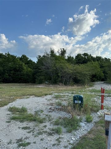 217 Avery Lane, Gunter, TX 75058