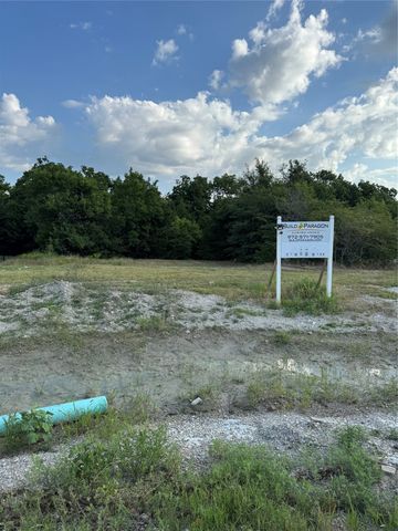 217 Avery Lane, Gunter, TX 75058