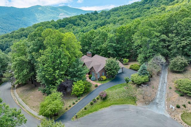 8214 Winterwood TRL, Roanoke, VA 24018