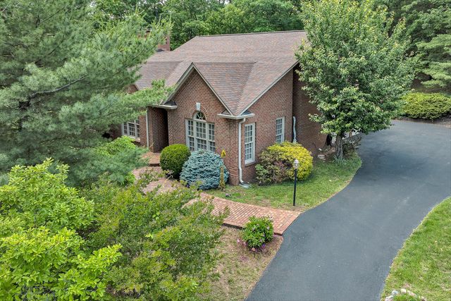 8214 Winterwood TRL, Roanoke, VA 24018