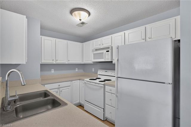133 James Road 2B, High Point, NC 27265