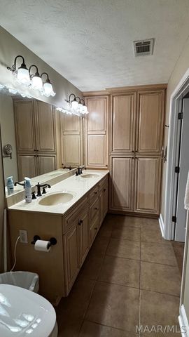 1231 Kowaliga Road, Eclectic, AL 36024