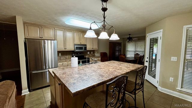 1231 Kowaliga Road, Eclectic, AL 36024