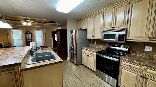 1231 Kowaliga Road, Eclectic, AL 36024