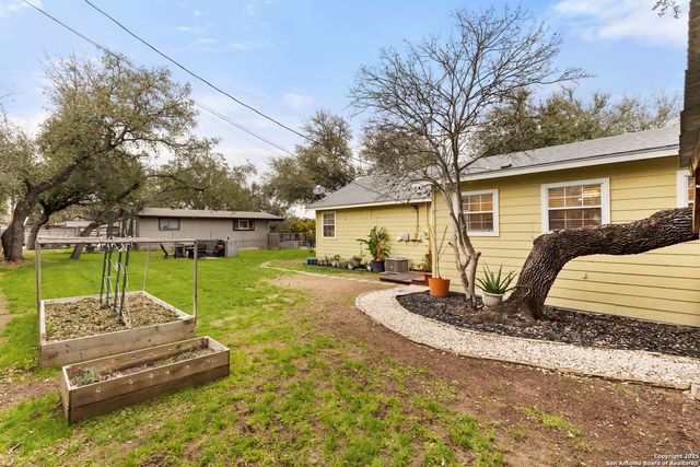 1143 Dawnridge, Canyon Lake, TX 78133