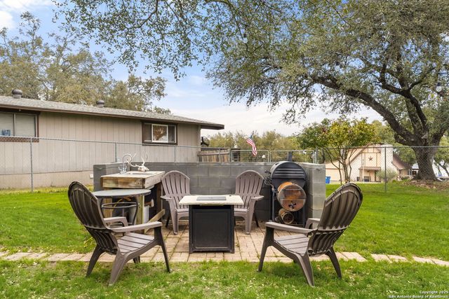 1143 Dawnridge, Canyon Lake, TX 78133