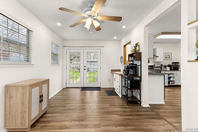 1143 Dawnridge, Canyon Lake, TX 78133