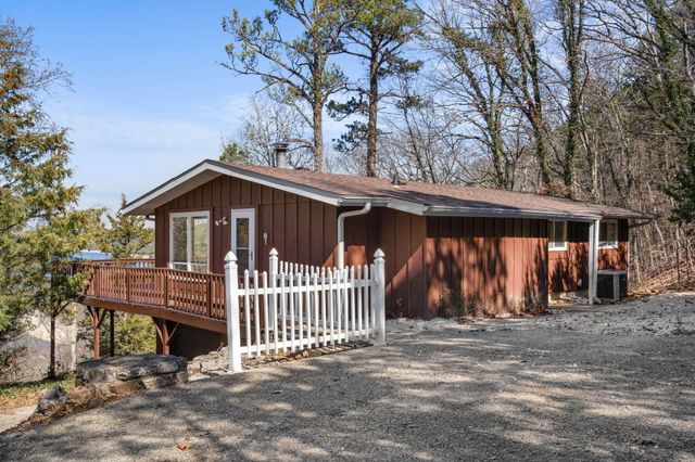 35 Hattie Avenue, Blue Eye, MO 65611