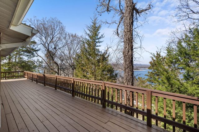 35 Hattie Avenue, Blue Eye, MO 65611