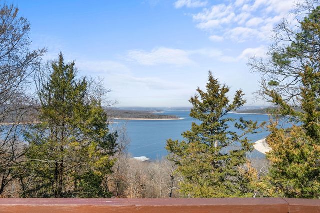 35 Hattie Avenue, Blue Eye, MO 65611