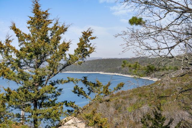 35 Hattie Avenue, Blue Eye, MO 65611