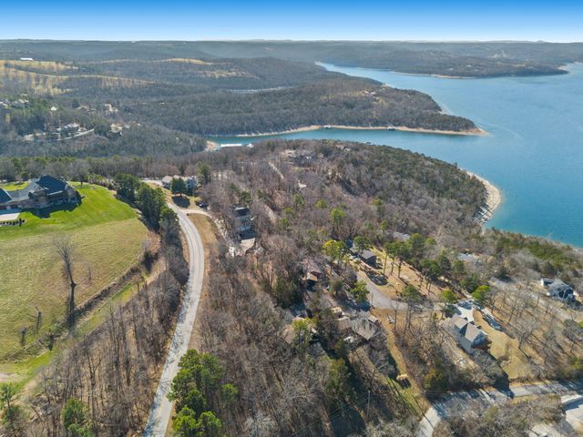 35 Hattie Avenue, Blue Eye, MO 65611