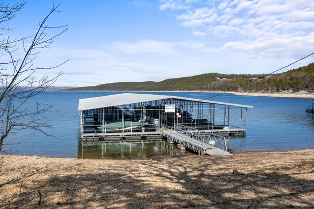 35 Hattie Avenue, Blue Eye, MO 65611