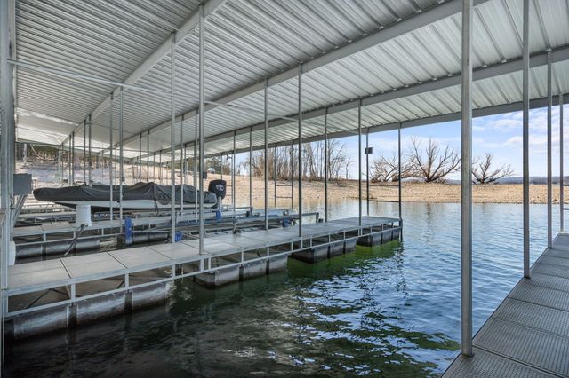 35 Hattie Avenue, Blue Eye, MO 65611