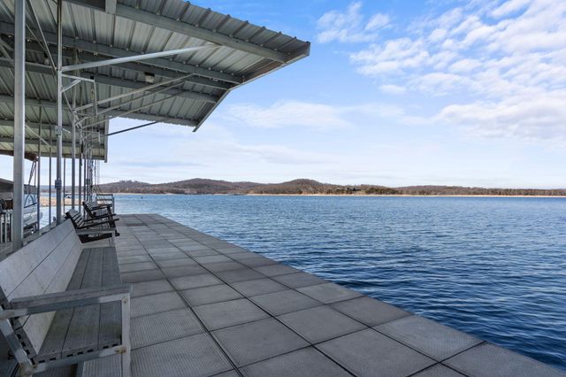 35 Hattie Avenue, Blue Eye, MO 65611