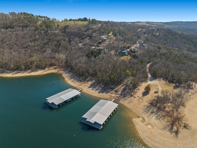 35 Hattie Avenue, Blue Eye, MO 65611