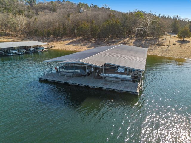 35 Hattie Avenue, Blue Eye, MO 65611