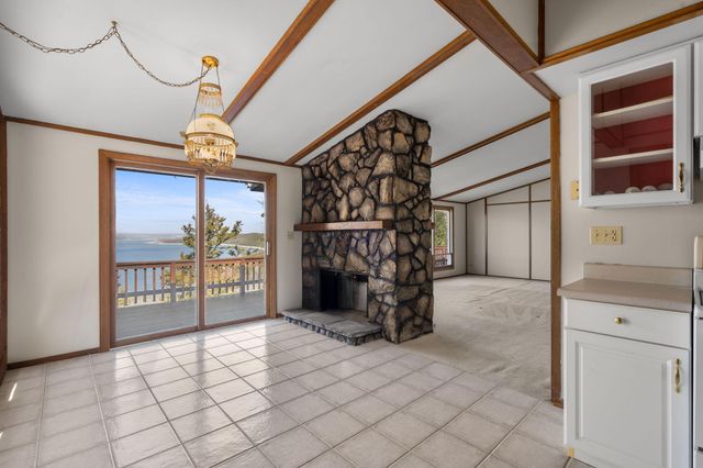 35 Hattie Avenue, Blue Eye, MO 65611