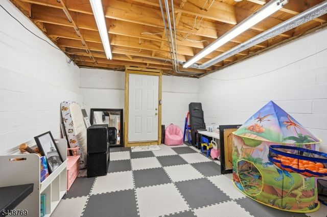 11 Anthony Ave, Edison Twp., NJ 08820