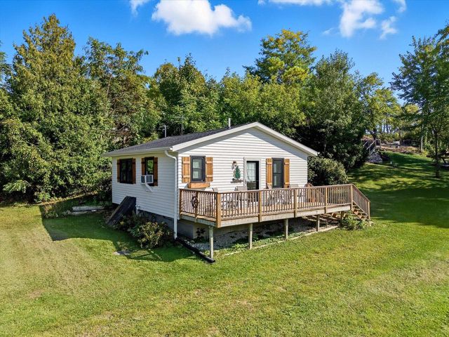 W138 North STREET, Cascade, WI 53011