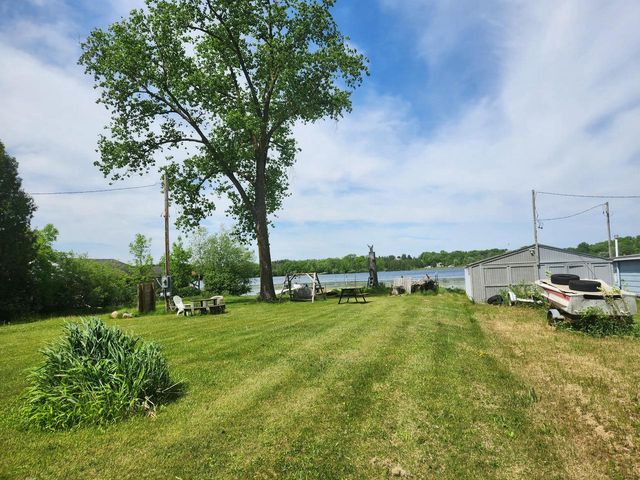 W138 North STREET, Cascade, WI 53011