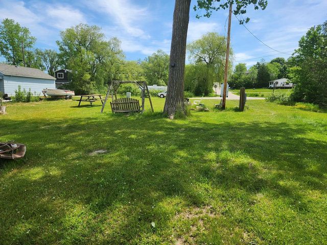 W138 North STREET, Cascade, WI 53011