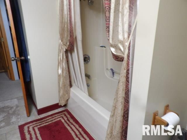 4490 Brushy Creek Church Road, Galatia, IL 62935