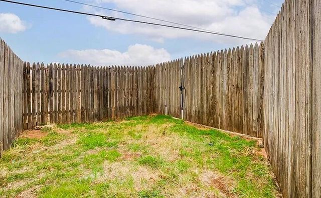 608 N Bangor Avenue, Lubbock, TX 79416