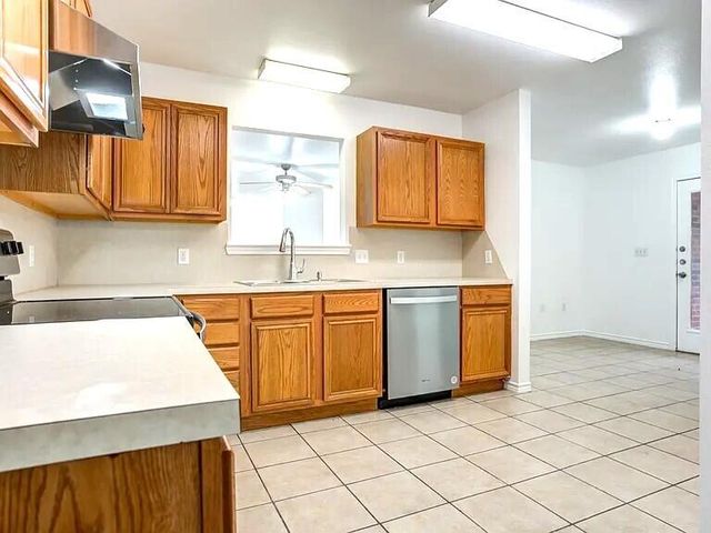 608 N Bangor Avenue, Lubbock, TX 79416