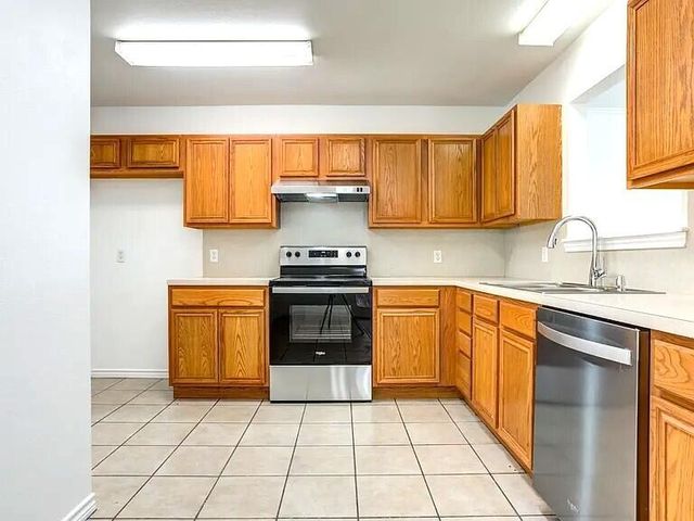 608 N Bangor Avenue, Lubbock, TX 79416