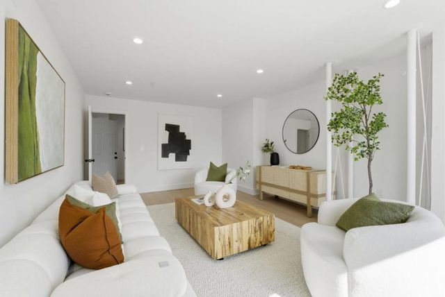 249 Gateway Drive, Pacifica, CA 94044