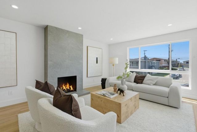 249 Gateway Drive, Pacifica, CA 94044