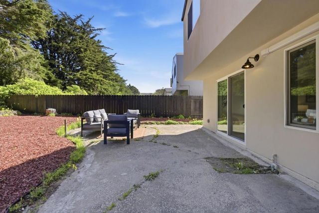 249 Gateway Drive, Pacifica, CA 94044