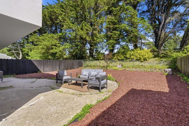 249 Gateway Drive, Pacifica, CA 94044