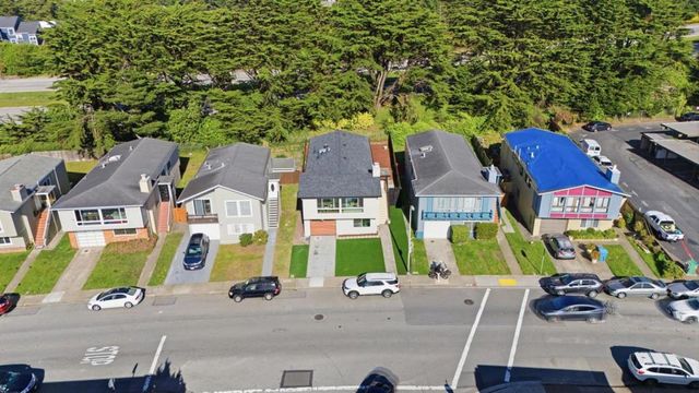 249 Gateway Drive, Pacifica, CA 94044