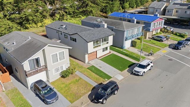 249 Gateway Drive, Pacifica, CA 94044