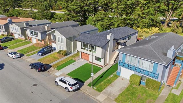 249 Gateway Drive, Pacifica, CA 94044