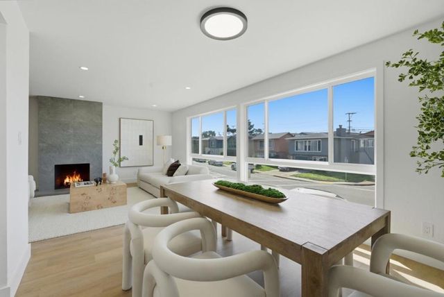 249 Gateway Drive, Pacifica, CA 94044