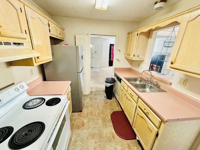 6738 ROSS RIDGE DR, Memphis, TN 38141