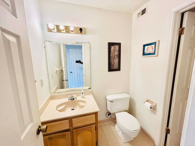 6738 ROSS RIDGE DR, Memphis, TN 38141