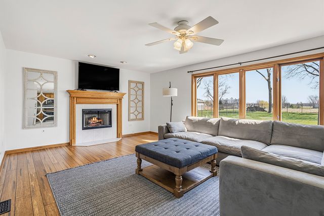 26511 S Overland Drive, Channahon, IL 60410